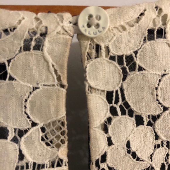 Aritizia Talulah Lace Overlay T-Shirt Medium - Picture 11 of 11